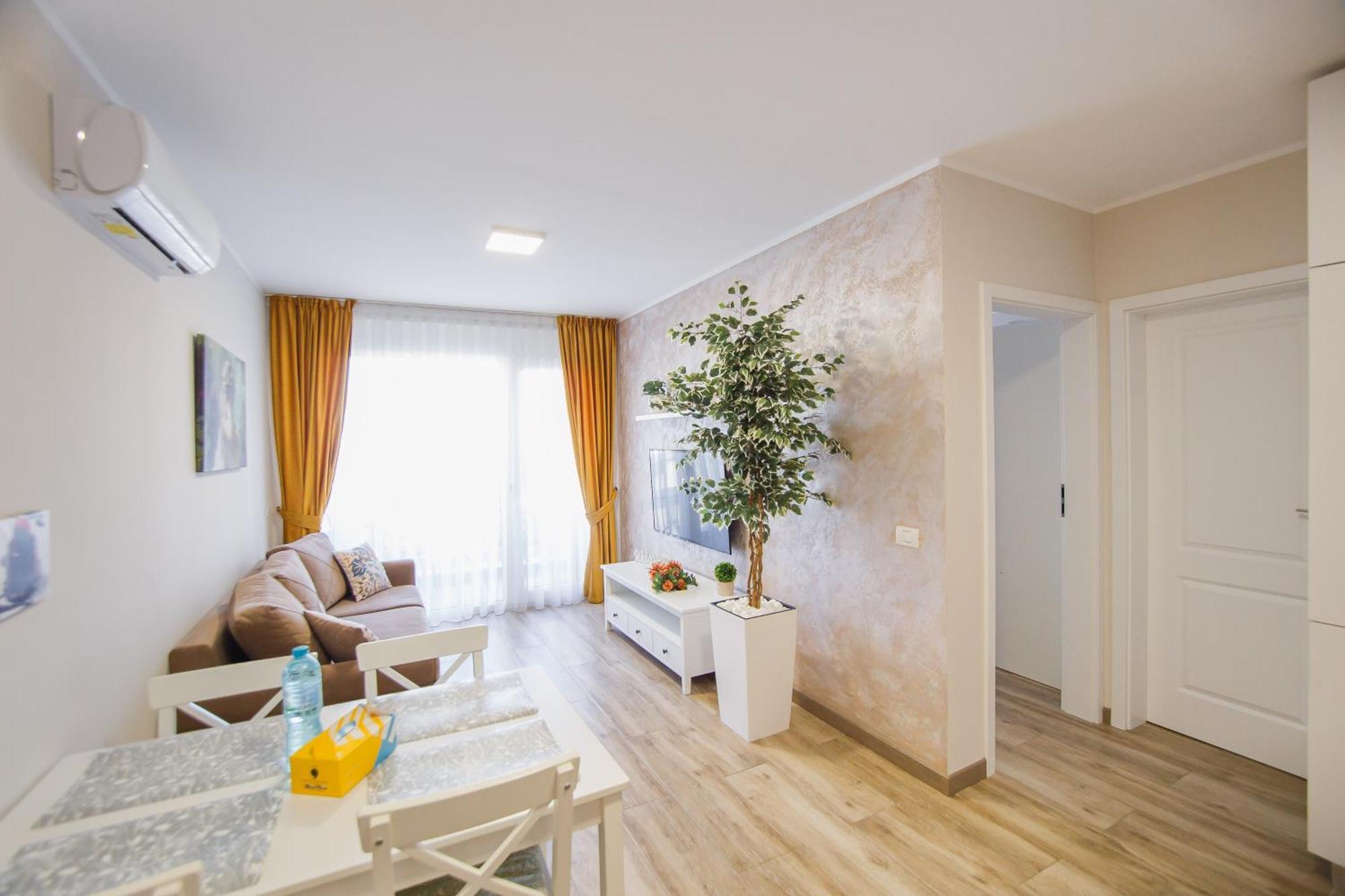 Cappuccino Colors At West Residence Oradea Exterior foto